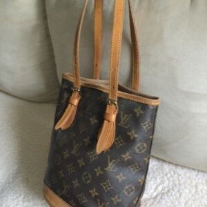 Authentic LOUIS VUITTON Bucket Bag VINTAGE (Beautiful ⭐️Rare Condition)
